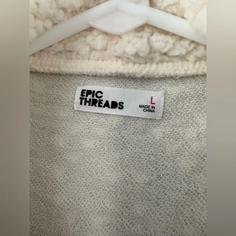 NWT Epic Threads Fleece Jacket. Cream with Gold Triangles.